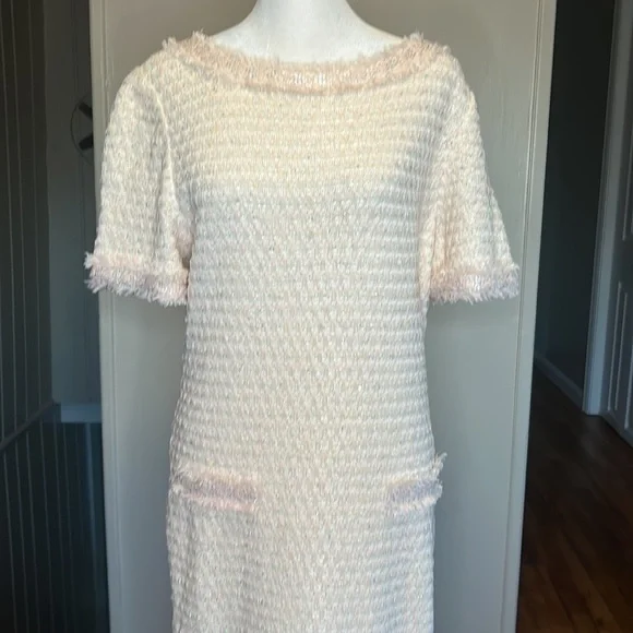 St.John Tweed Sheath Dress Pink French Rose Combo With Silver Metallic Size 10 - Picture 6 of 16